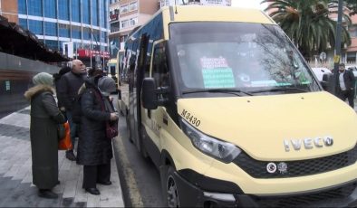 İstanbul’da minibüse bir bebekle bindi, iki bebekle indi