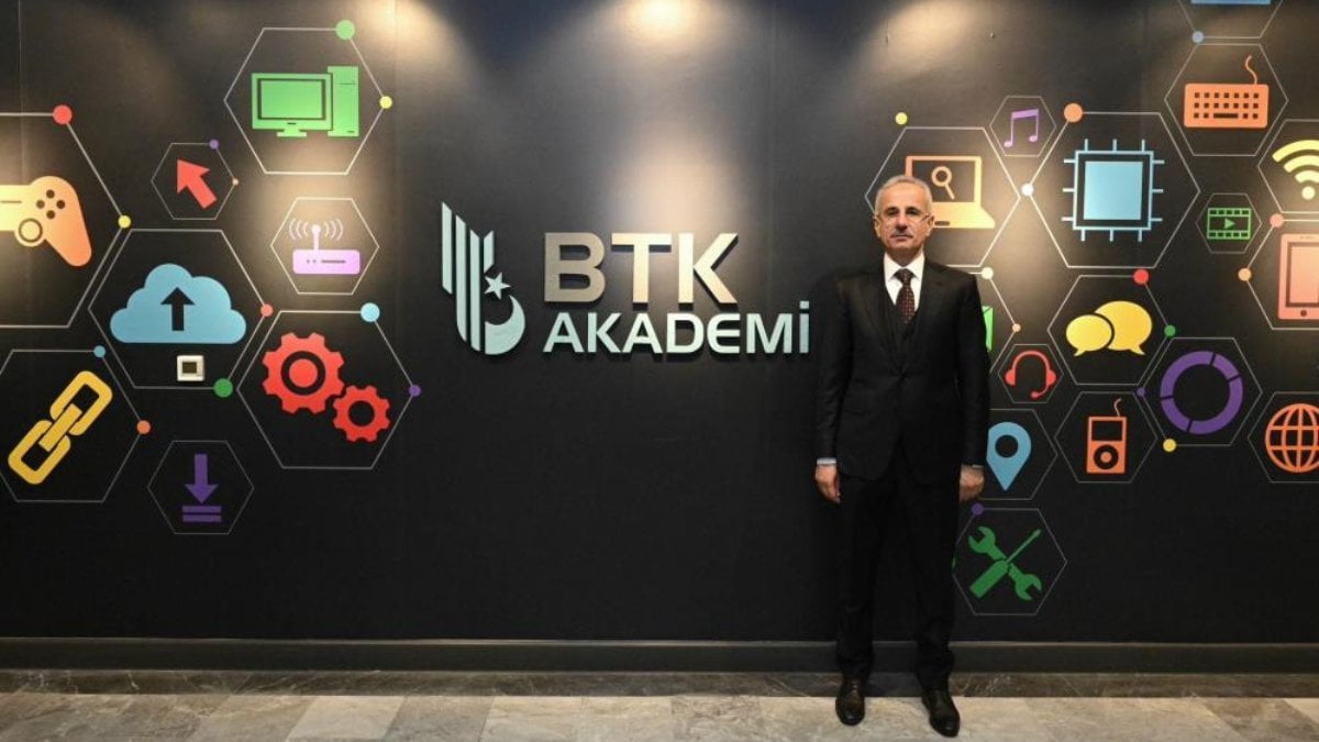 Abdulkadir Uraloğlu duyurdu: BTK Akademi’nin mobil uygulaması kullanıma açıldı