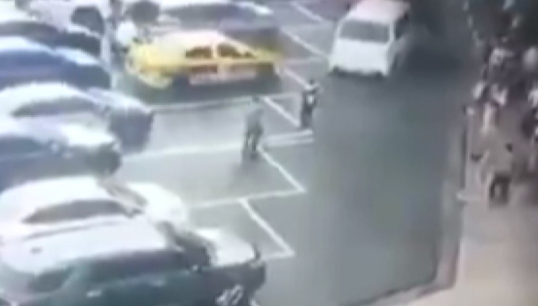 Filipinler’de havalimanında kaza:  Sürücü kalabalığa daldı